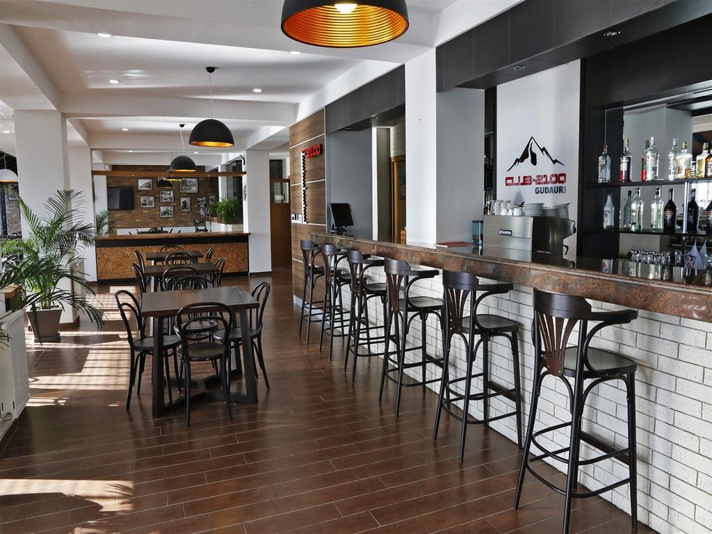 俱乐部2100酒店 古多里 外观 照片